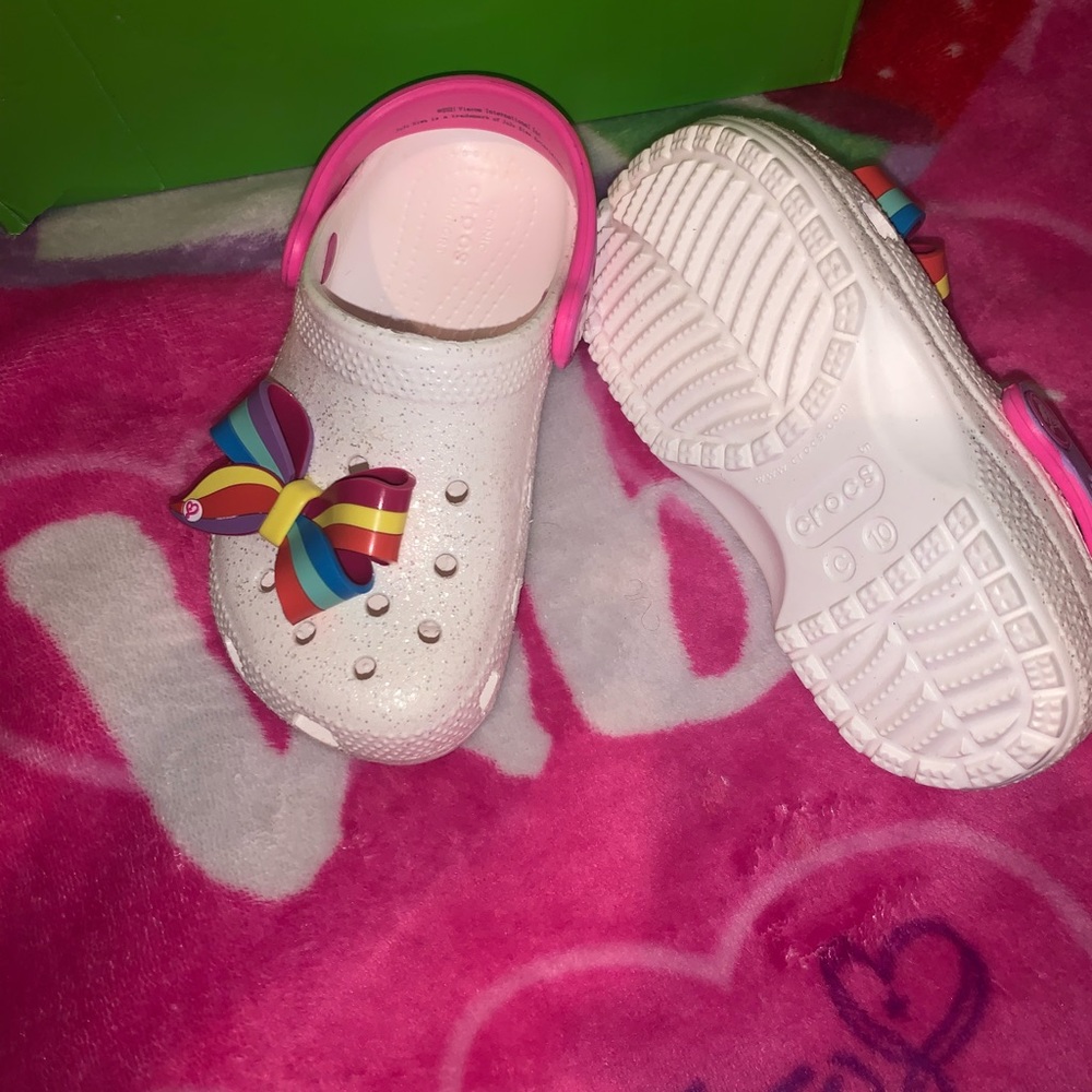 Very cute and comfy kids JoJo Siwa Crocs 💕
